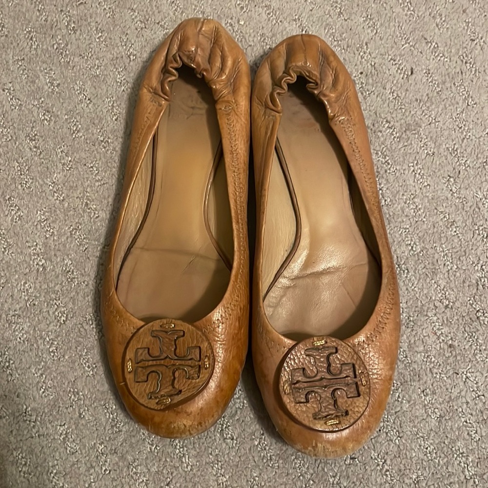 Tory Burch tan leather flats size 10